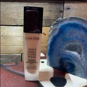Lancôme Teint Idole foundation on Bisque 330N